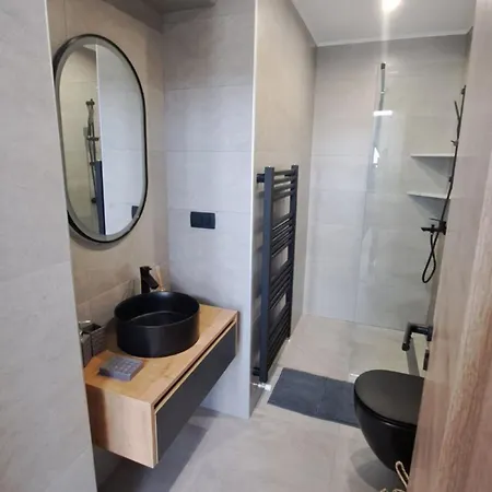 Elegant With Sea View Apartment *