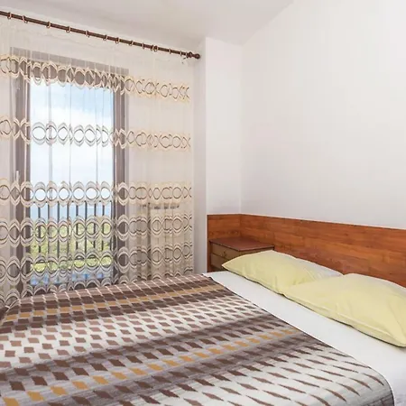 Elegant With Sea View *